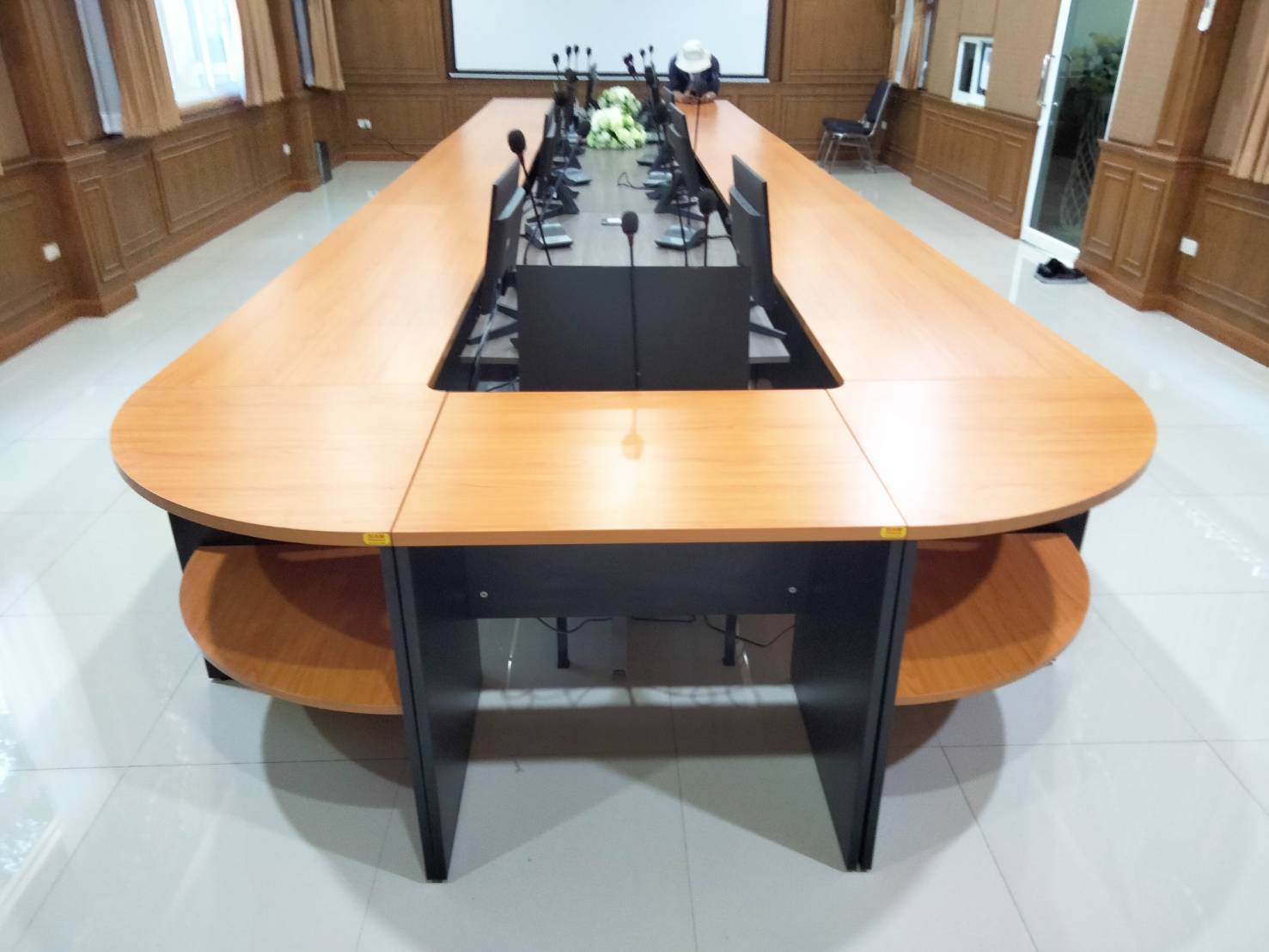 โต๊ะประชุมหน้างาน (10)